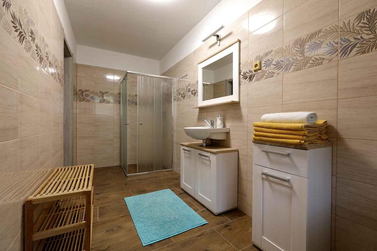 Apartmany Alliss Гаррахов Екстер'єр фото